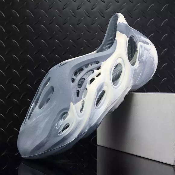 Slides - Picture 3 of 5